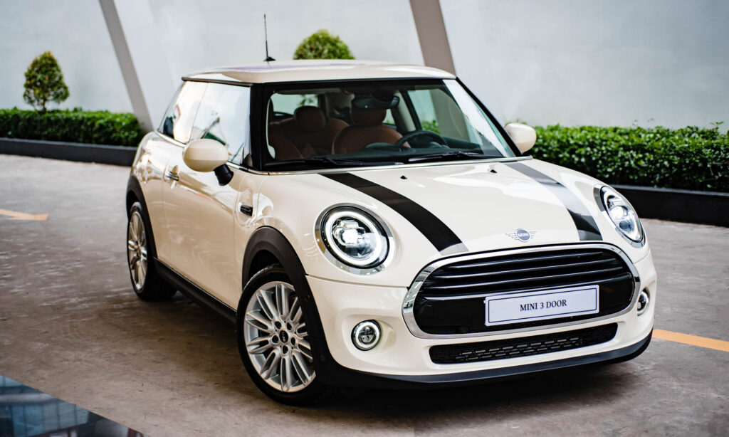 Mini Cooper, dòng xe ô tô nhỏ gọn hạng sang cho phái đẹp cá tính