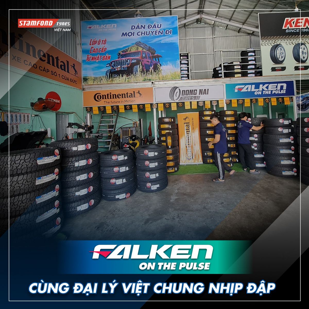 Mặt tiền cửa hàng tư vấn thay lốp xe ô tô