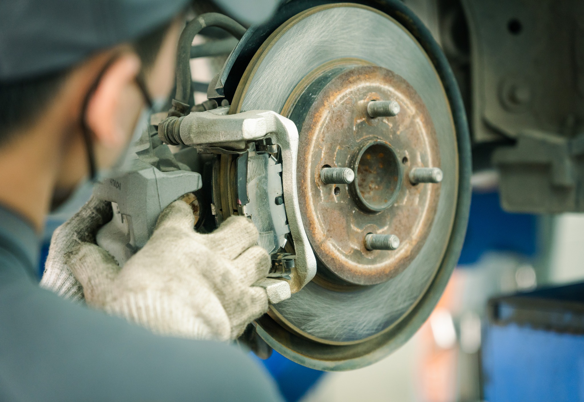 Xe ô tô chất lượng cao: Bảo dưỡng phanh đúng cách với Rymax Brake Cleaner
