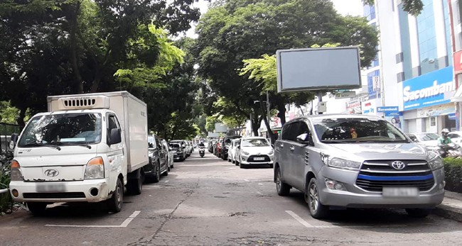 Kinh nghiệm đỗ xe ô tô an toàn và hiệu quả