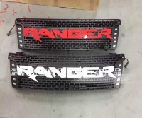 Mặt nạ độ Ford Ranger có LED