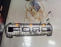 Mặt nạ độ lưới Ford Ranger 2015-2016 có LED