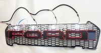 Mặt nạ độ lưới Ford Ranger có LED