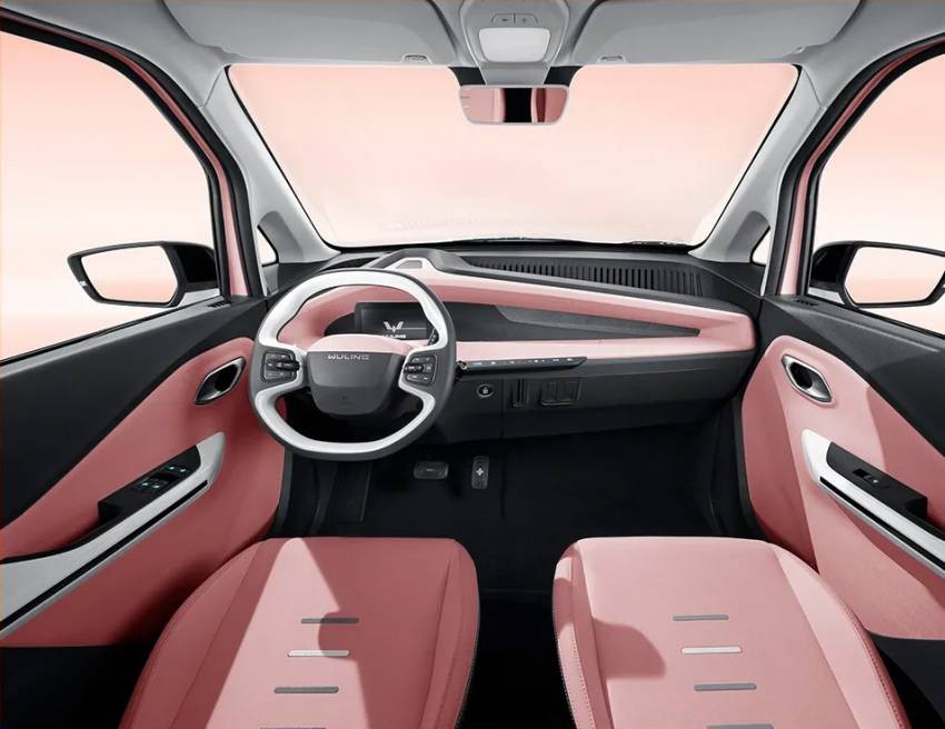 Hình ảnh nội thất hoặc pin của Wuling Nano EV, làm nổi bật thông số pin.
