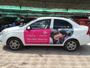 Minh họa quy trình đăng ký quảng cáo trên xe ô tô