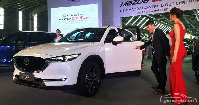 Hình ảnh Mazda CX-5 thế hệ mới màu đỏ