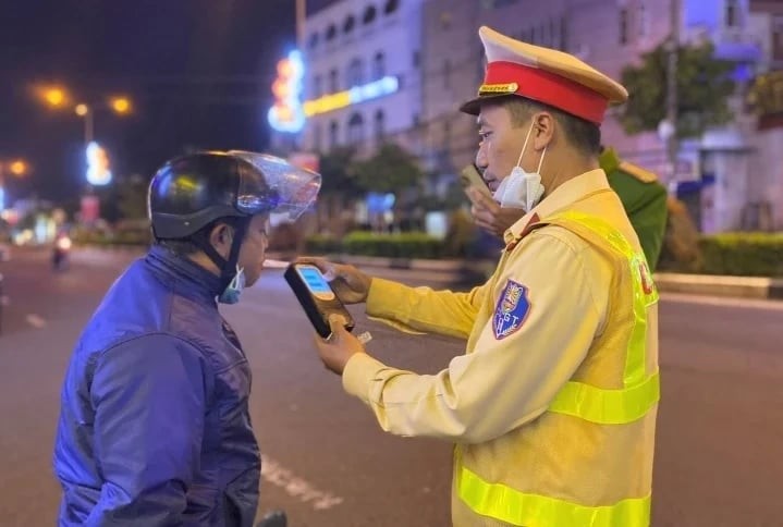 Mức phạt nồng độ cồn xe ô tô mới nhất