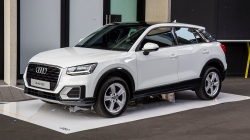 Mặt nạ ca lăng xe hơi Audi Q2