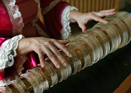 Đàn cốc Armonica với âm thanh độc đáo, minh chứng cho các ý tưởng mới trong lĩnh vực xe ô tô tự chế năng lượng mặt trời