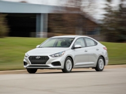Mặt nạ ca lăng ô tô Hyundai Accent