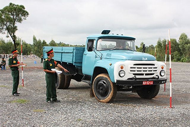 Xe ô tô ZIL 130: Biểu tượng xe tải Liên Xô