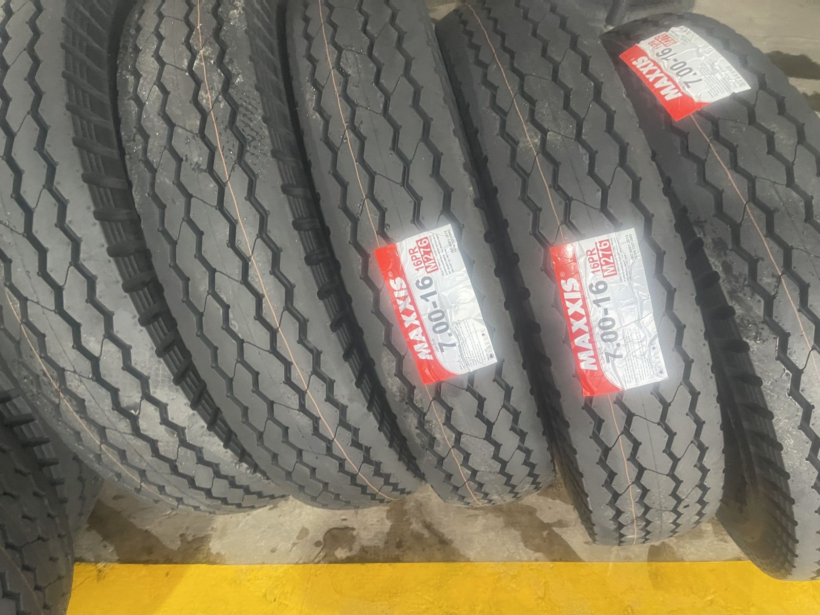 Lốp xe ô tô 700-16 và lựa chọn chất lượng