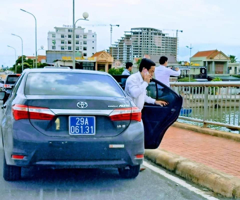 Biển Số Xe Ô Tô Xanh: Ai Được Dùng & Quy Định?