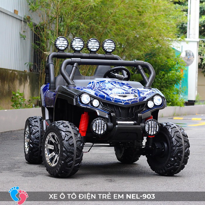 Xe ô tô địa hình NEL-903 màu đỏ nổi bật