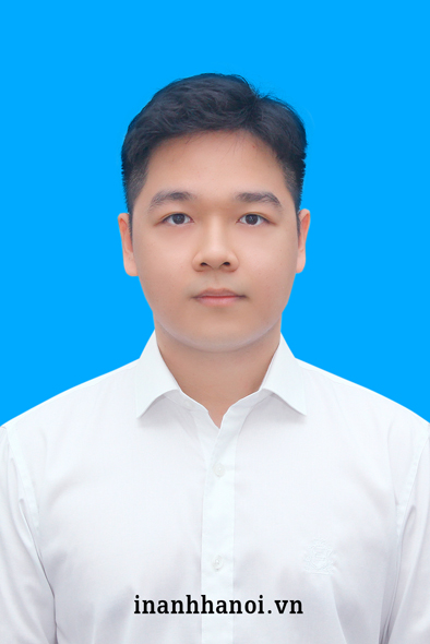 Ảnh thẻ bằng lái xe ô tô rõ nét trên nền xanh