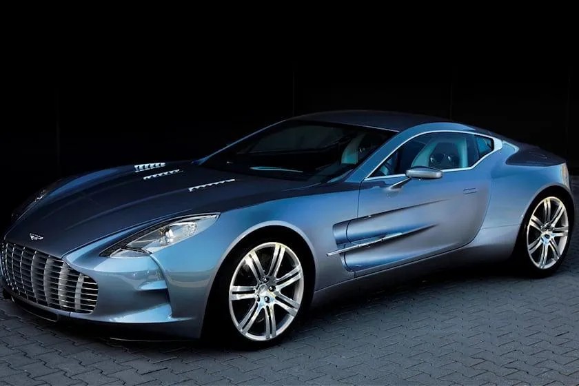 Ảnh xe Aston Martin One-77, siêu xe V12 hút khí tự nhiên.