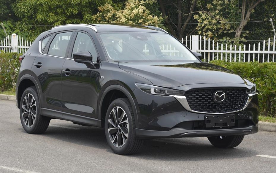 Hình ảnh góc trước của Mazda CX-5 2022