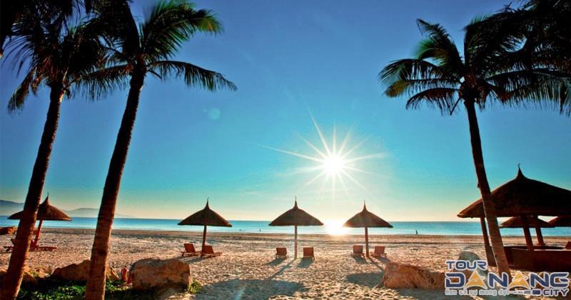 Bãi biển Mỹ Khê Đà Nẵng nhìn từ trên cao