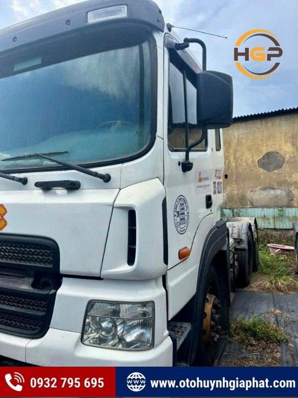 Toàn cảnh ngoại thất xe ô tô đời đầu Hyundai HD1000 2013 cũ rao bán