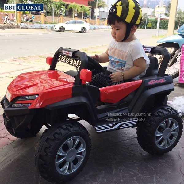 Xe ô tô điện BBT-3355 nhìn từ bên cạnh