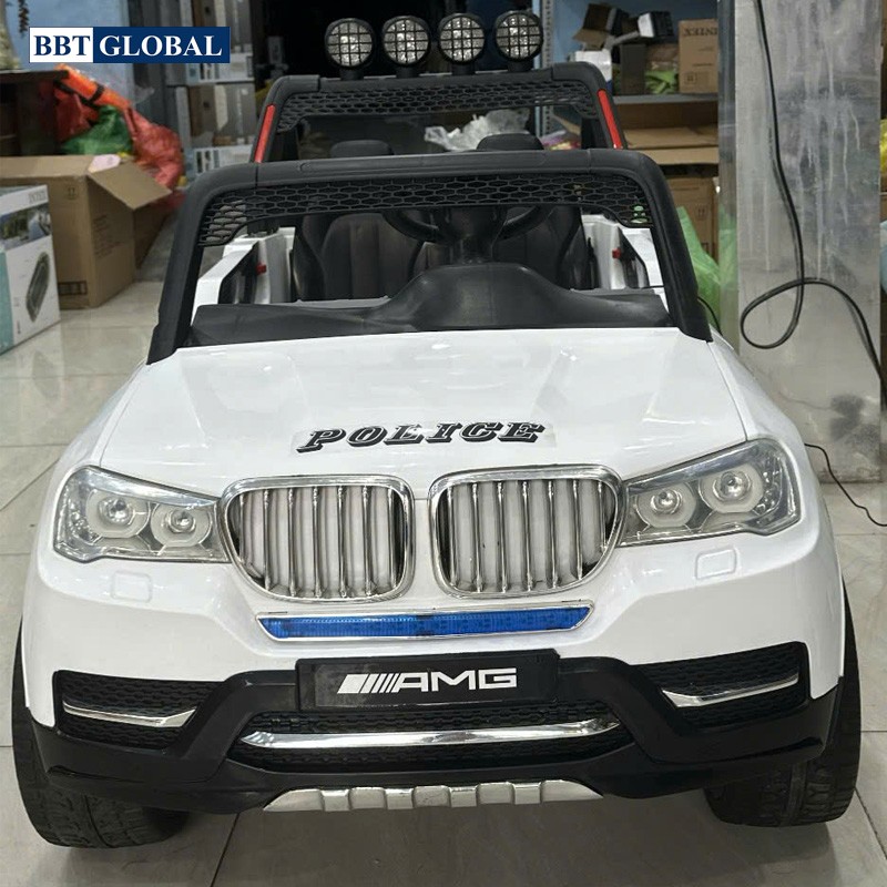 Xe ô tô điện 2 chỗ ngồi trẻ em Hummer BBT-8899 màu trắng