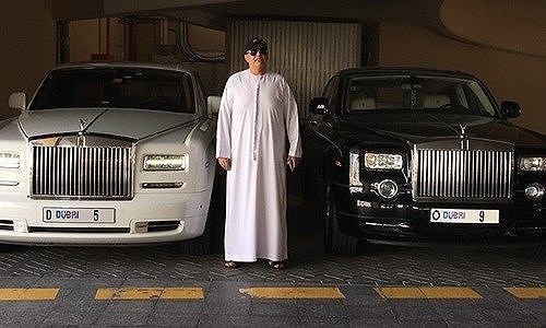 Siêu xe Rolls-Royce màu đen gắn biển số D5 giá 9 triệu USD
