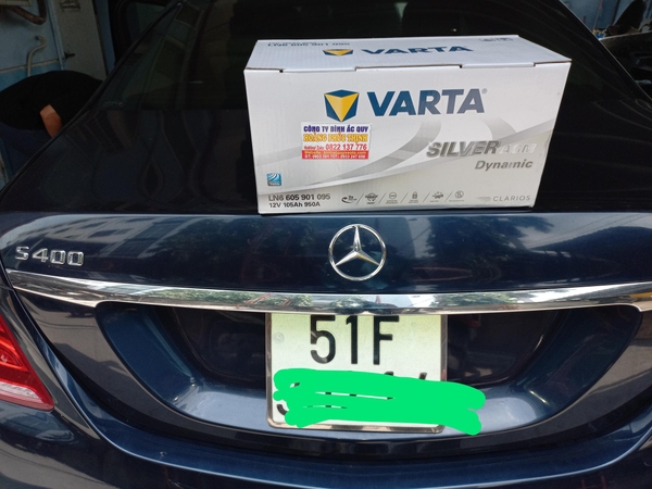 Ắc quy xe ô tô Mercedes S400: Dịch vụ tận nơi Hà Nội