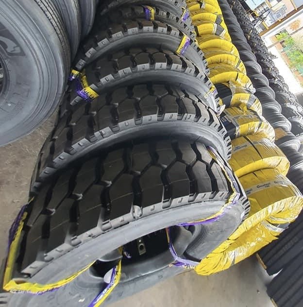 Lốp xe ô tô bố kẽm cho xe tải