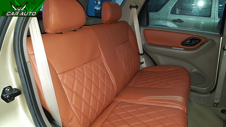 Đường may tỉ mỉ trên ghế da nâng cấp cho Ford Escape