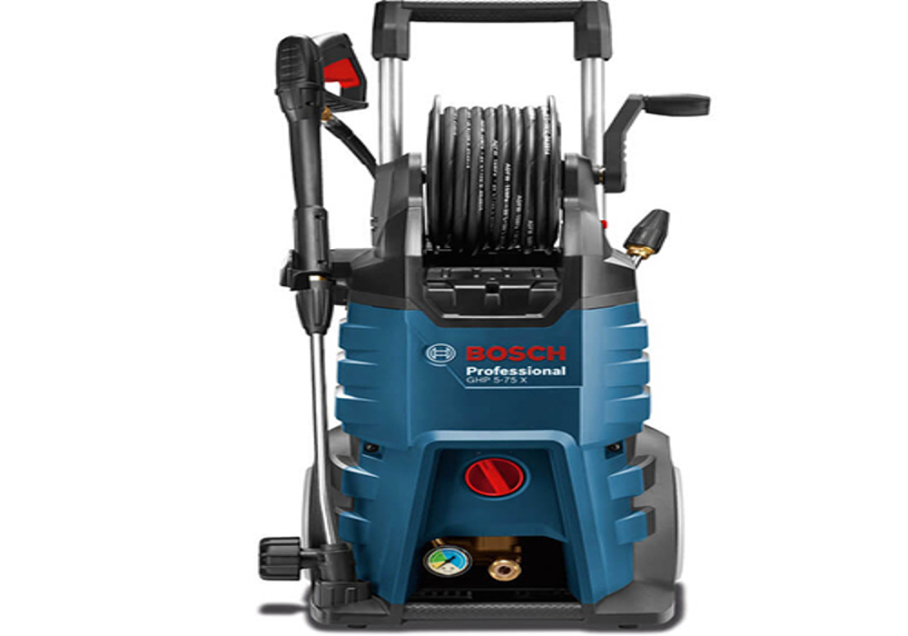 Máy bơm rửa xe ô tô mini Bosch Universal Aquatak 125 vật liệu cao cấp