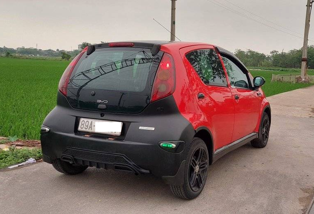 Nội thất khoang lái xe BYD F0 đời 2011