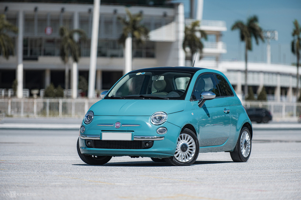 Biểu tượng xe thành thị Fiat 500 của Ý