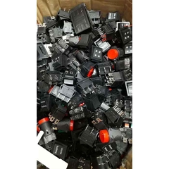 Các loại công tắc phổ biến cho xe điện trẻ em