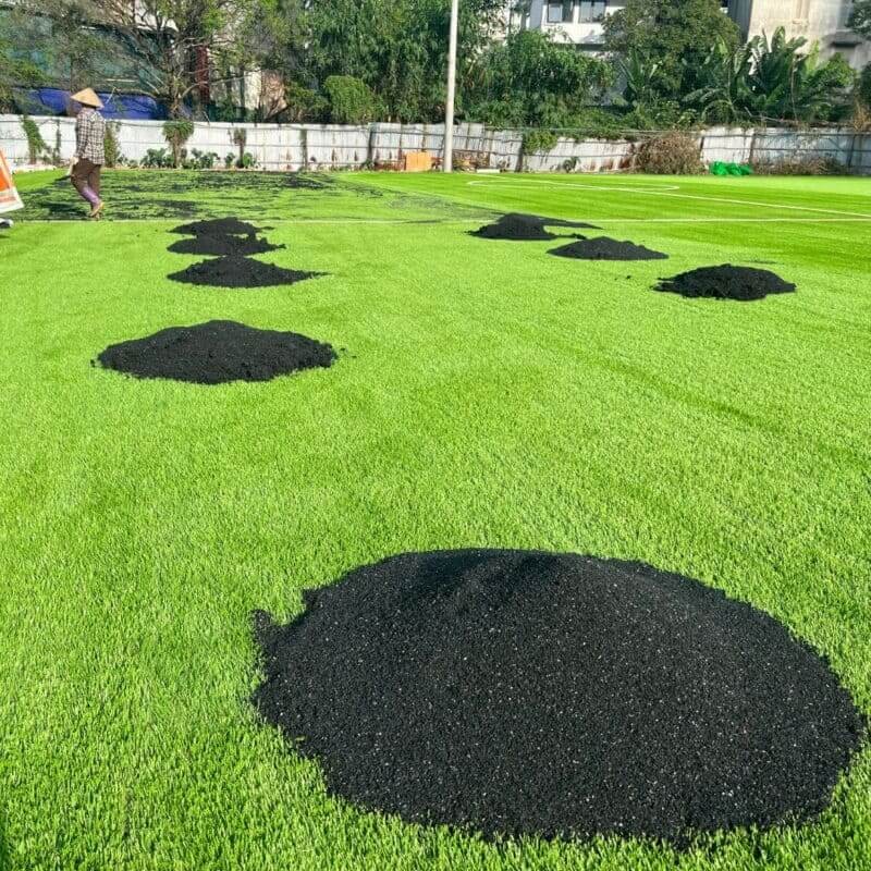 Hạt cao su tái chế từ lốp xe cũ ứng dụng trong sân chơi