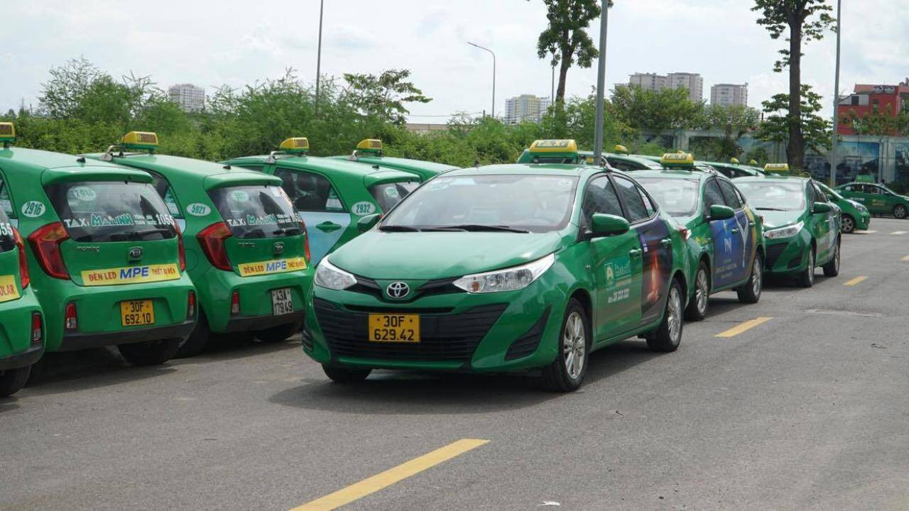 Xe taxi thanh lý thuộc danh sách cần cẩn trọng khi đánh giá xe ô tô cũ