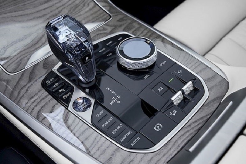 Cần số trên các mẫu xe BMW