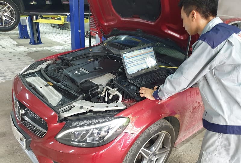 alt text cho chẩn đoán động cơ xe ô tô