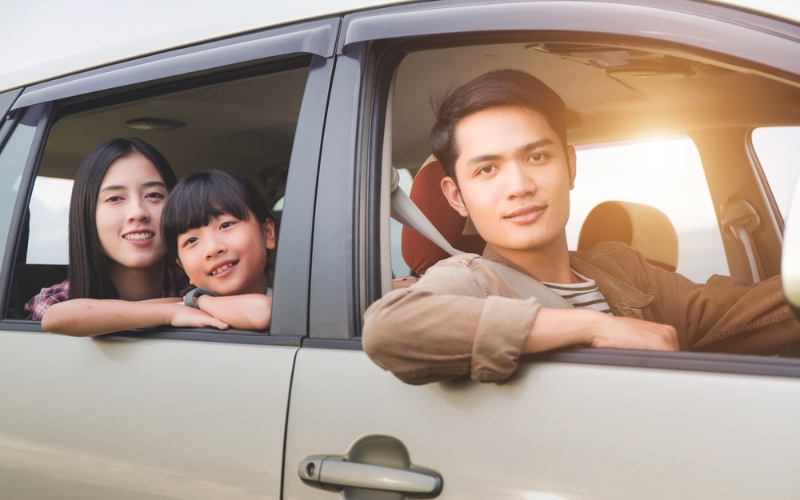 Xe ô tô chạy hợp đồng đưa đón học sinh - Thu nhập ổn định