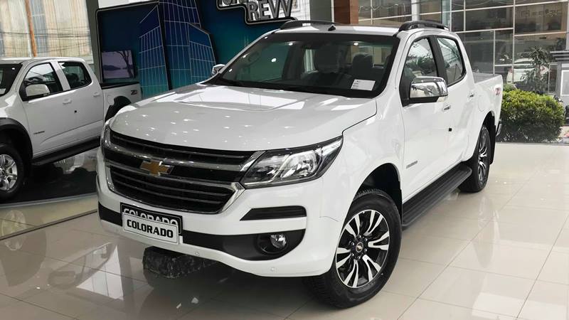 Ngoại thất xe Chevrolet Colorado mạnh mẽ