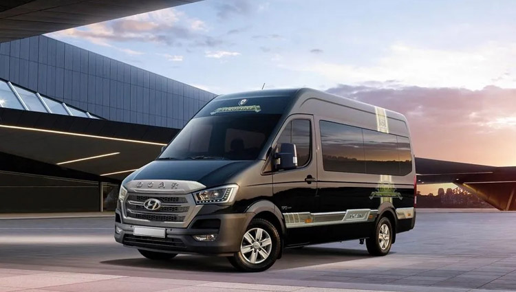 Cho thuê xe Dcar Limousine 7 chỗ đi lễ hội