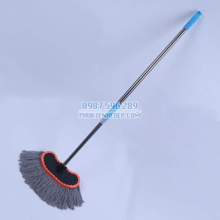Chổi rửa xe ô tô cán dài chuyên dụng nên dùng
