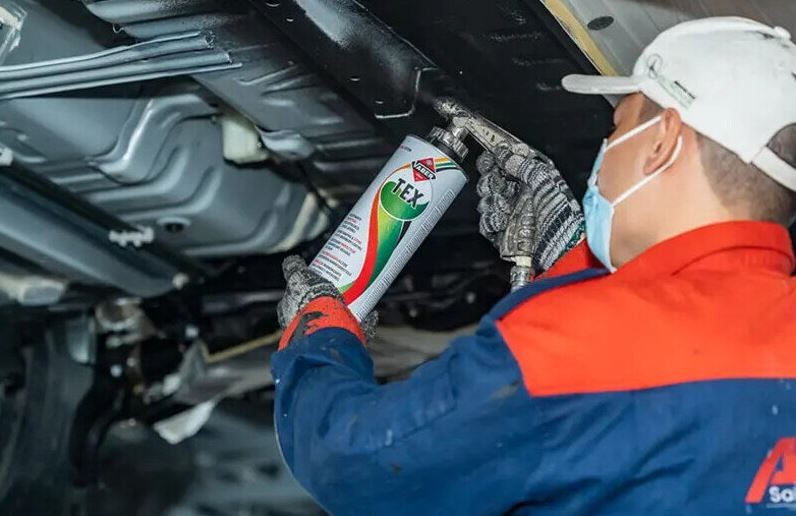 Sơn phủ gầm xe ô tô giúp chống nóng từ mặt đường