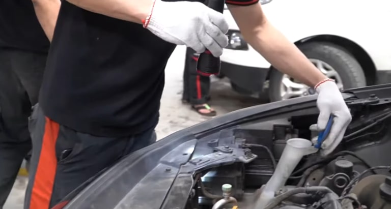 Lựa chọn gara ngoài khi xe hết bảo hành