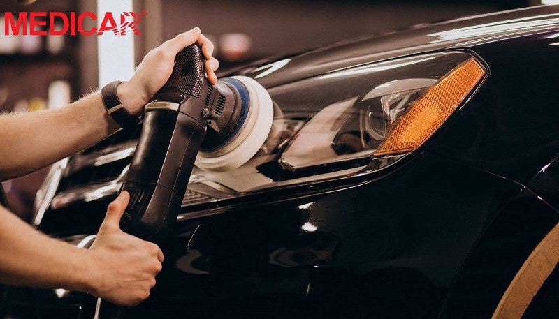 Dịch vụ đánh bóng bóng đèn xe ô tô tại gara chuyên nghiệp