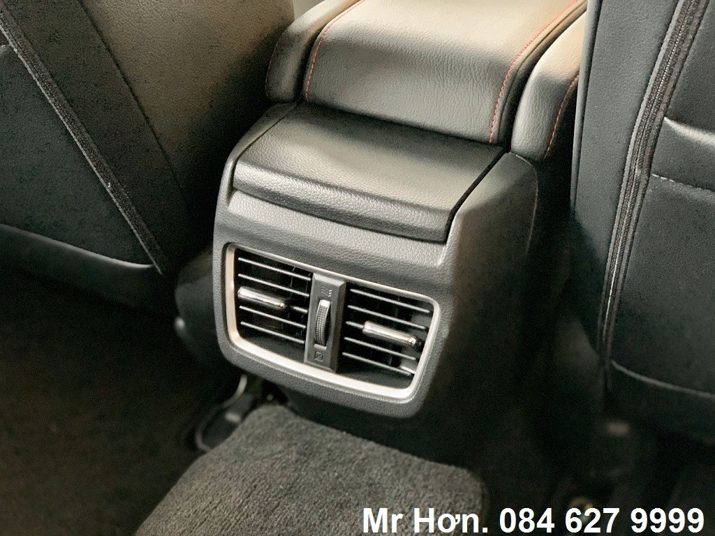 Cửa gió điều hòa hàng ghế sau xe ô tô Honda Civic RS