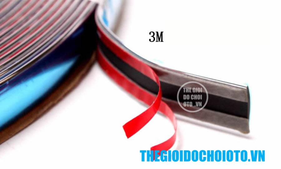 Nẹp inox xe ô tô bản rộng với hai dải băng dính 3M