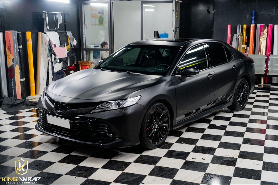 Hình ảnh dán decal xe ô tô tại King Wrap Hà Nội