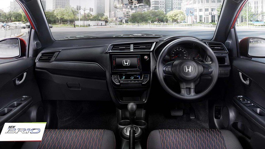 Bảng táp-lô và nội thất xe ô tô Honda Brio 2019