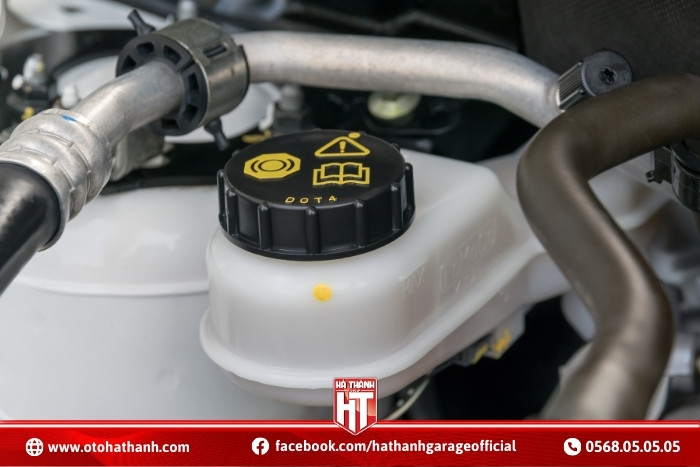 Dầu côn ô tô (Clutch Fluid)