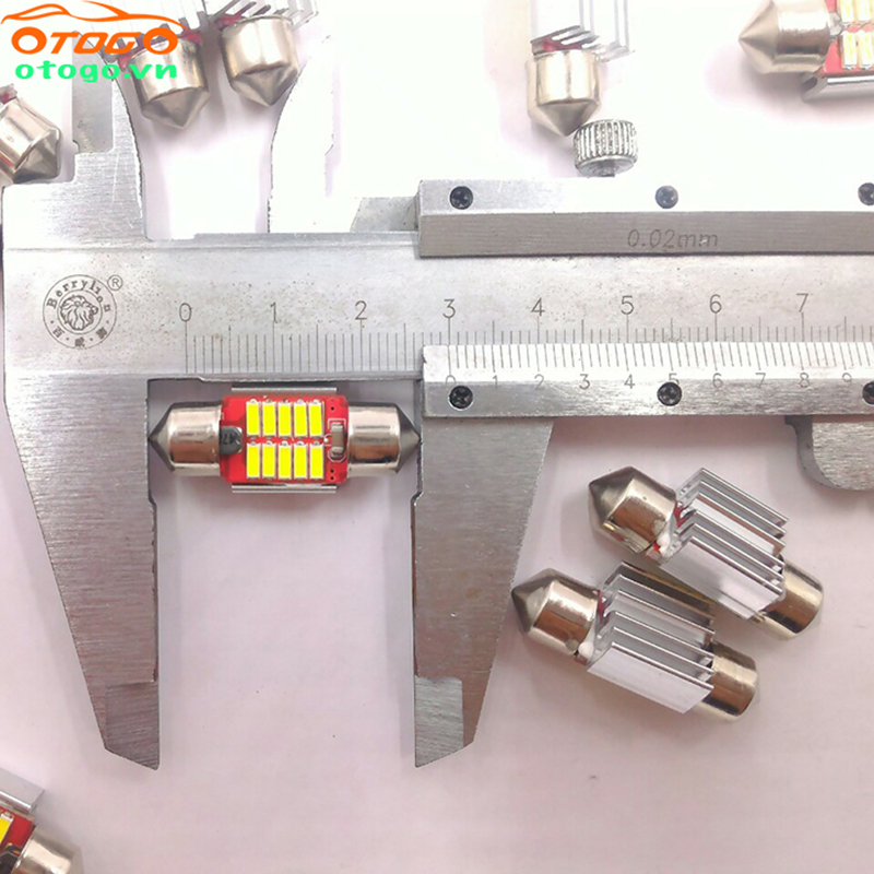 Bộ bóng đèn led trần xe hơi